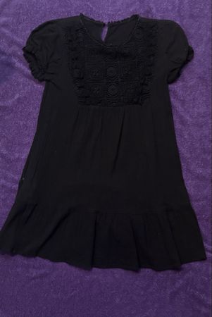 Robe noire courte d'été 7/8 ans 