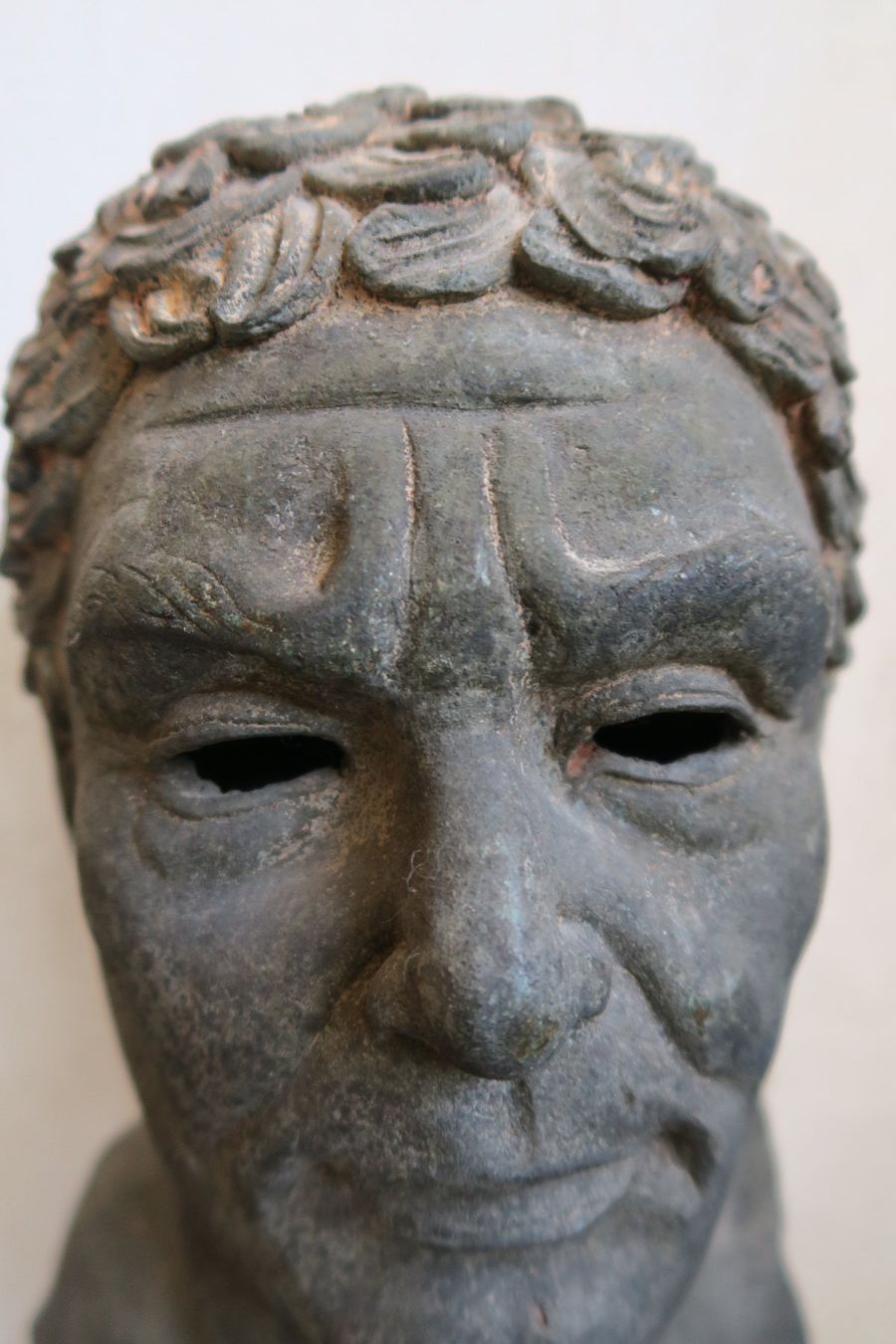 Sculture & Statue: antiker Bronzekopf eines Römers 19 Jh – Usato da Wädenswil venduto da Turusukko 3