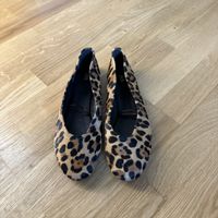 ZARA Leather Ballet Flats – Leopard Print – Size 40