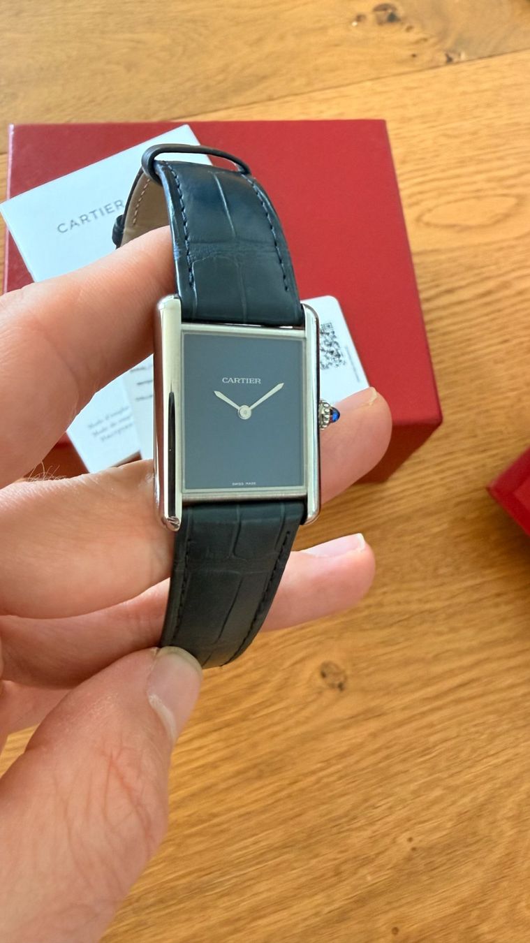 Cartier Uhren: Cartier Tank Must WSTA0055 Blue Dial – Gebraucht aus Biel/Bienne von Buhl3 5