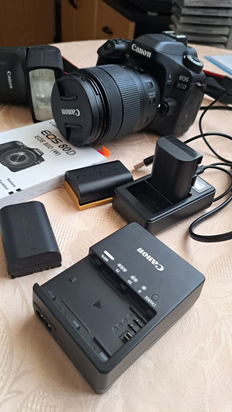 Canon Kamera: Canon EOS 80D sehr wenig gebraucht – Neu (gemäss Beschreibung) aus Udligenswil von Figaro1 7