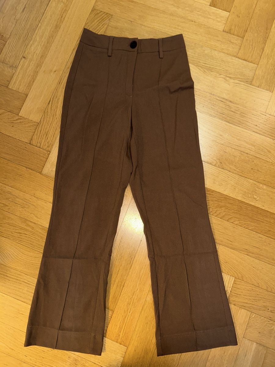 Bershka Hosen: Braune Stoffhose Bershka Gr. 36 – Gebraucht aus Luzern von mor_97g7