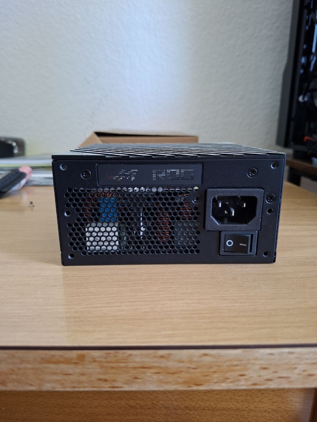 Asus Componenti elettronici: (Neu Preis 160.-)Neus Netzteil Asus Rog Loki SFX 1000 Neu – Nuovo (secondo la descrizione) da Mettmenstetten venduto da C.Hof5 2