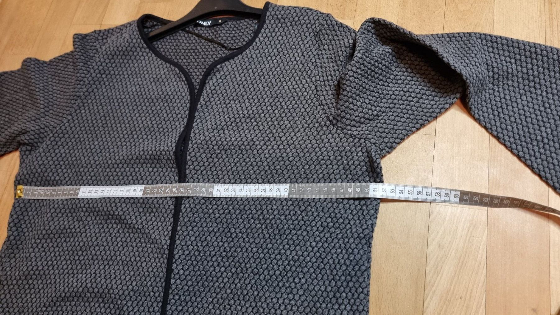 Only Giacche: 🌺Only Strickjacke Größe 40🌺 – Usato da Wald ZH venduto da CapLux 6