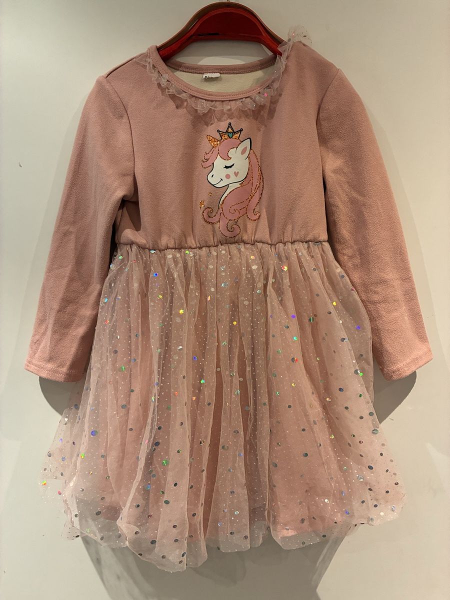 Vestiti & Gonne: Herziges Kleid Gr. 104 – Usato da richterswil venduto da lunamarie001