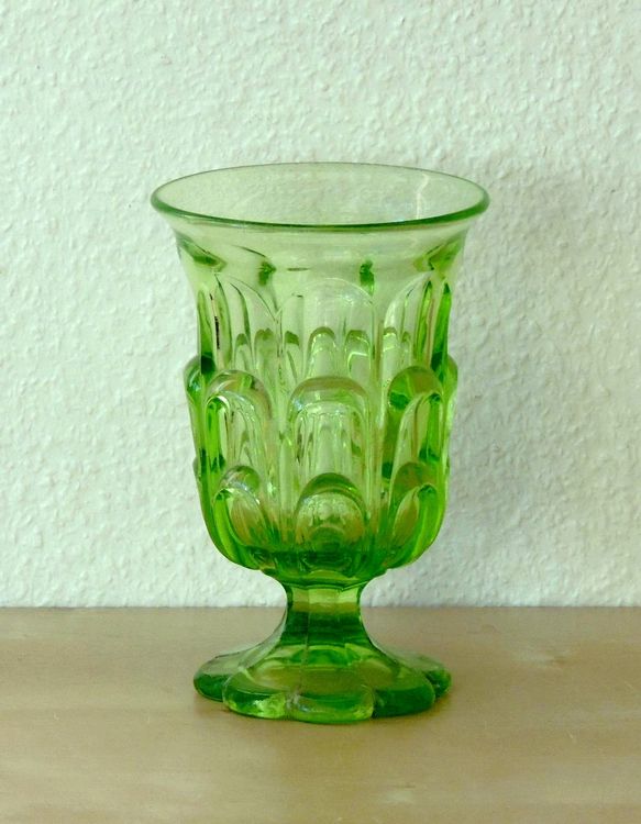 JOLI ANCIEN VERRE A PIED En OURALINE COLLECTION VITRINE DECO Verre Souffle D Imgx2000 607