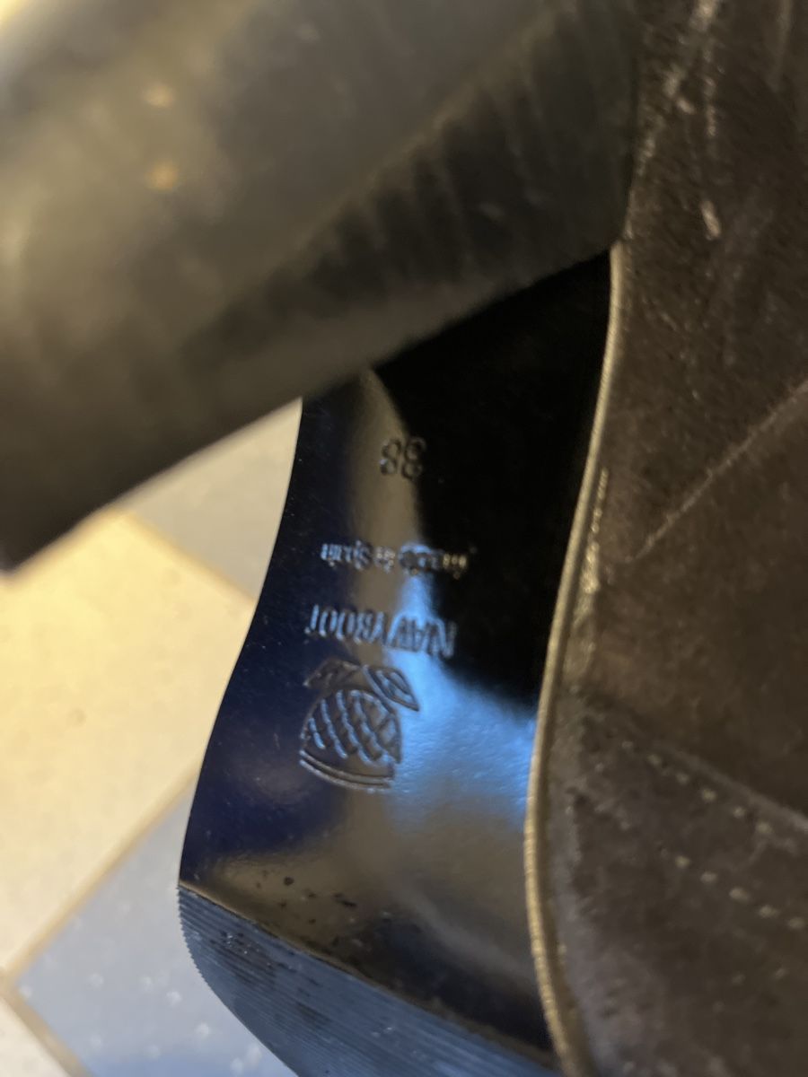 Navyboot Scarpe da donna: Schwarze Wildlederstiefel Grösse 38 – Usato da Uster venduto da Kalici1 5