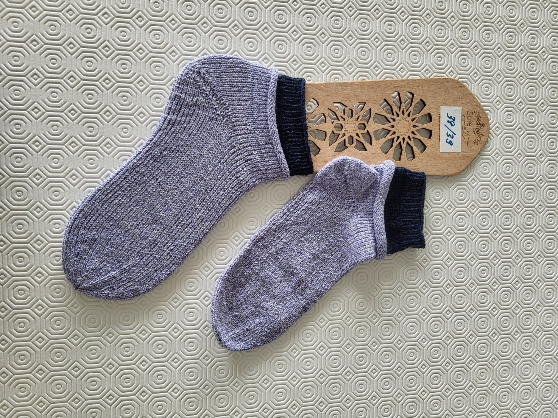 Calze: Socken Sneaker handgestrickt 38/39 – Nuovo (secondo la descrizione) da Männedorf venduto da thjohn