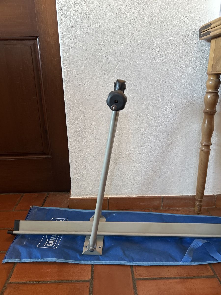Supporti per biciclette: Fahrradhalter / Veloträger Gamaparts – Usato da Oberrieden venduto da pfe_xry2 3
