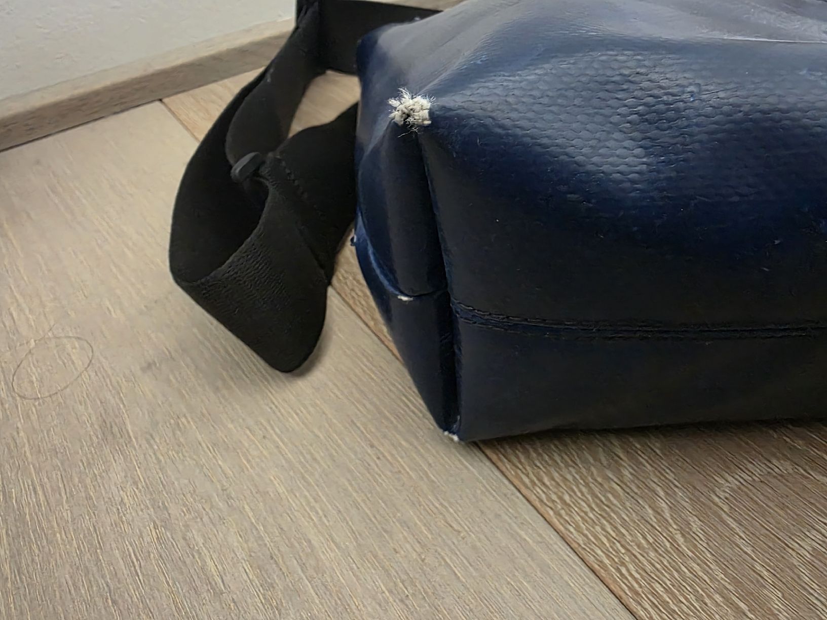 Freitag Sacs femmes: Freitag Tasche Sterling uni blau – D'occasion à Rikon im Tösstal par Quimy68 2