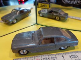 Alfa-Romeo 2600   1:43 (ohne Box) Solido No.125 FR  > (H9)