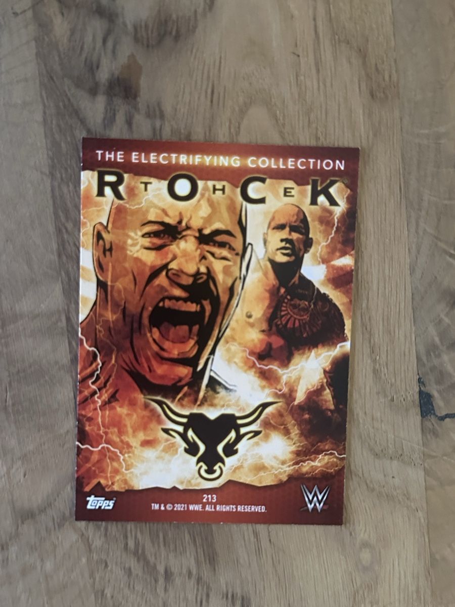 Topps Carte collezionabili: WWE The Rock - Electrifying Collection Topps – Nuovo (secondo la descrizione) da Luzern venduto da LuzernTCGLab 1