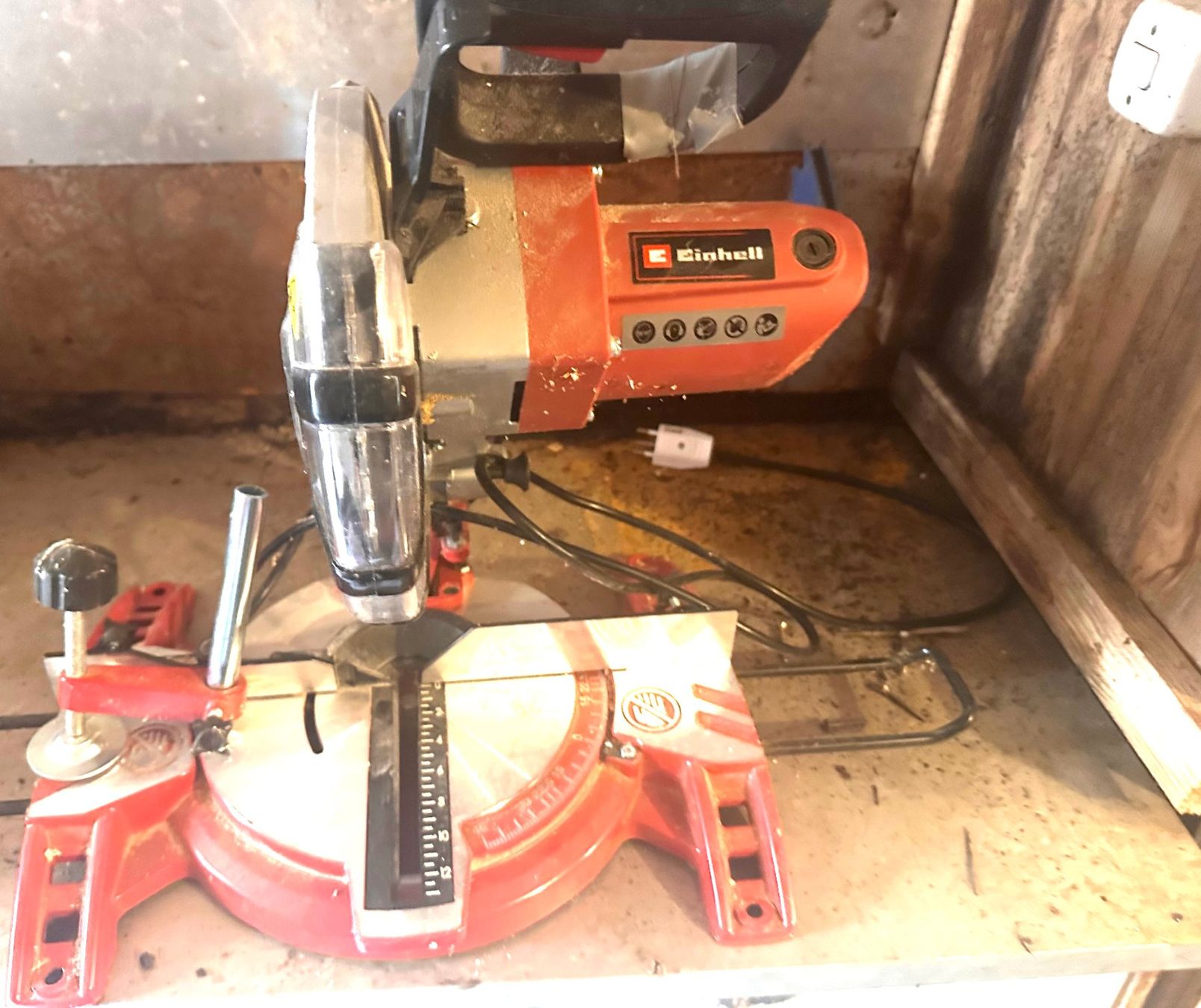 Einhell Scies: Gehrungssäge Einhell Kappsäge gebraucht funktionsfähig – D'occasion à Zürich par Werfas