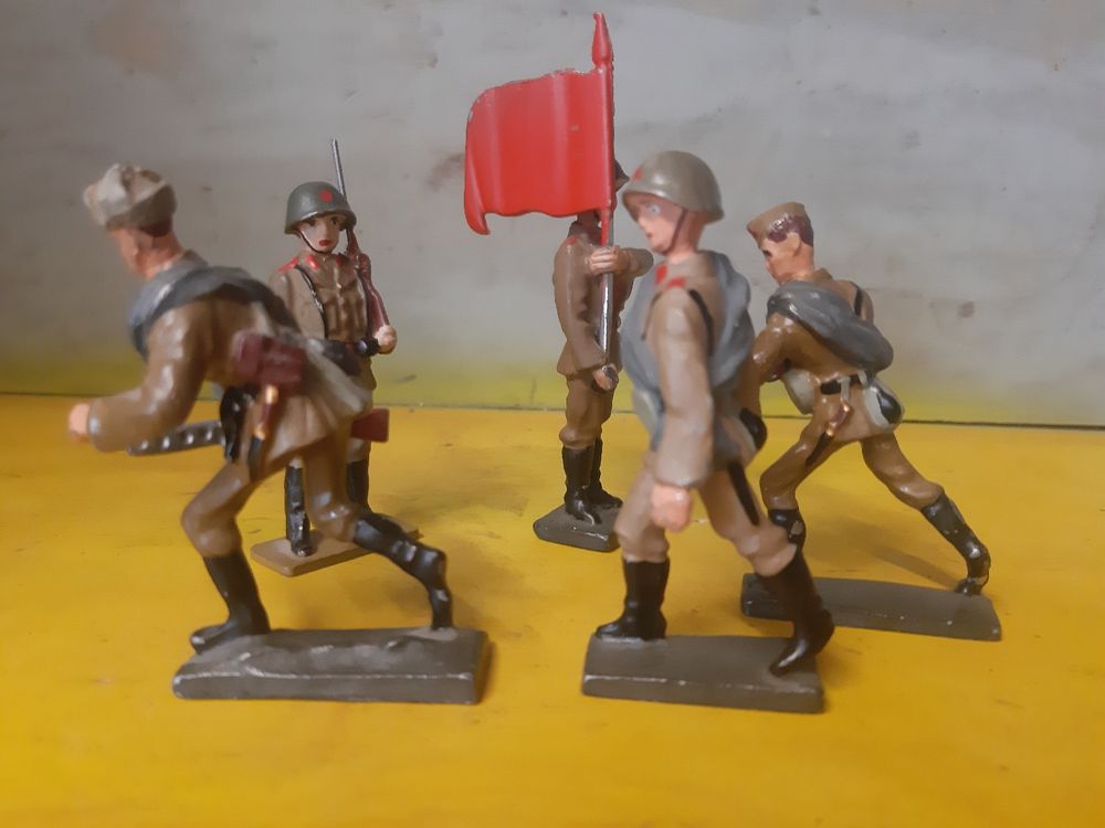 Spielzeuge: Infanterie russe , 39/45 – Gebraucht aus Monthey von Jmbois 1