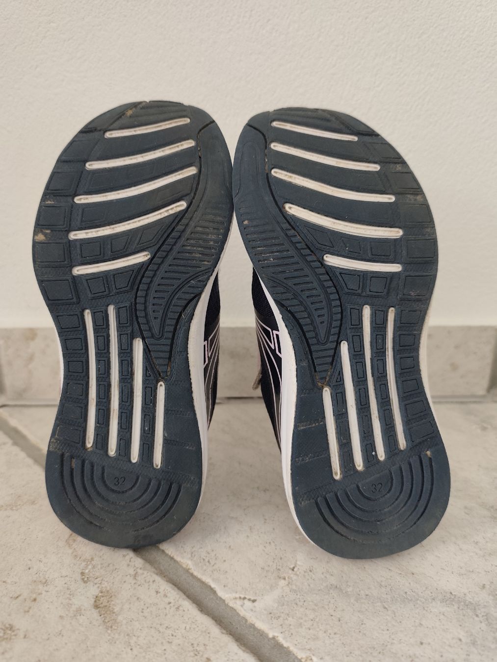 Scarpe per ragazze: Kinder Freizeitschuh  – Usato da Chur venduto da Rodanisa 4