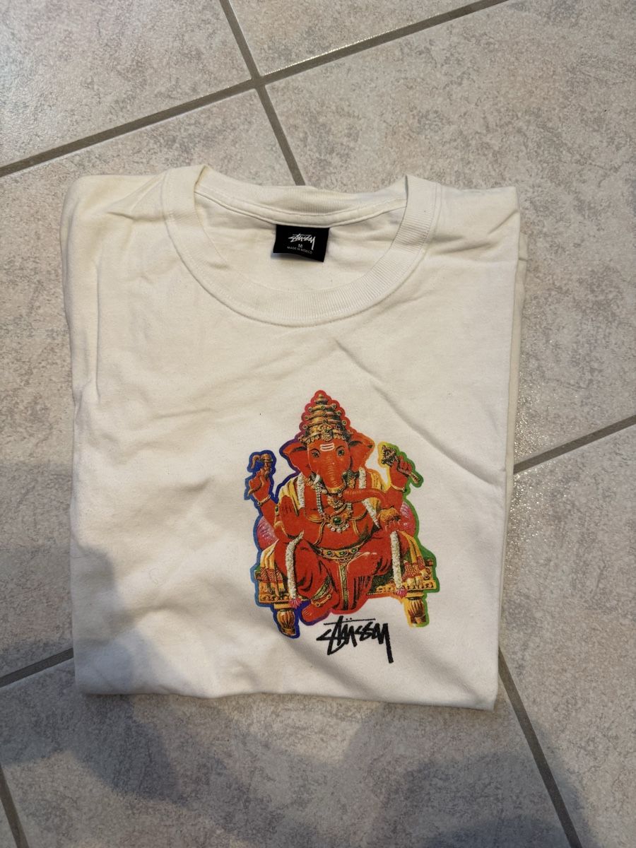 Stüssy T-shirt: Stüssy T shirt – Usato da Allschwil venduto da jar_rt8z