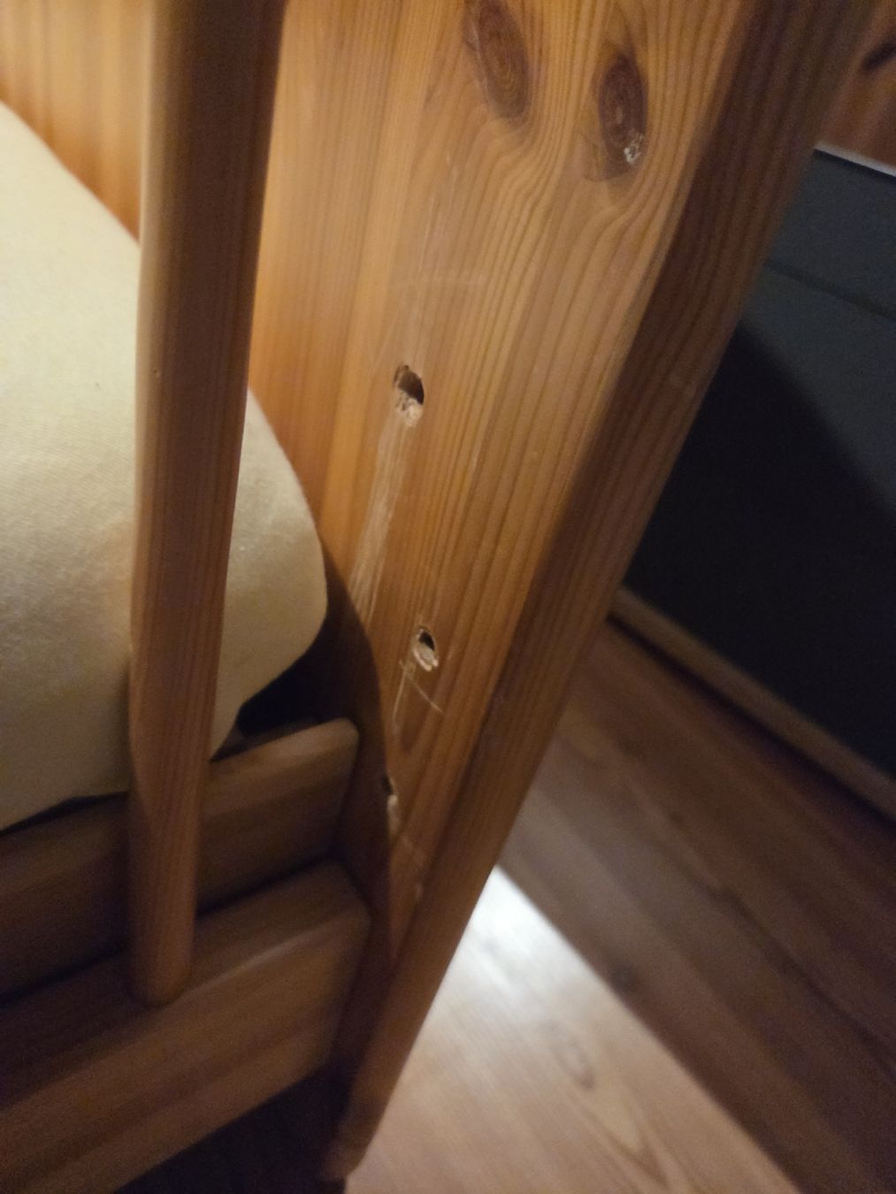 Letti: Gebrauchtes Kinderbettli aus Holz – Usato da Berneck venduto da jst_nk6y 8