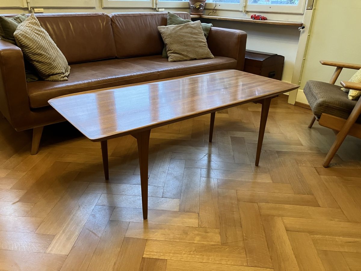 Tavoli: Coutisch Sofatisch Mid Century – Usato da Gümligen venduto da Baaschti 1