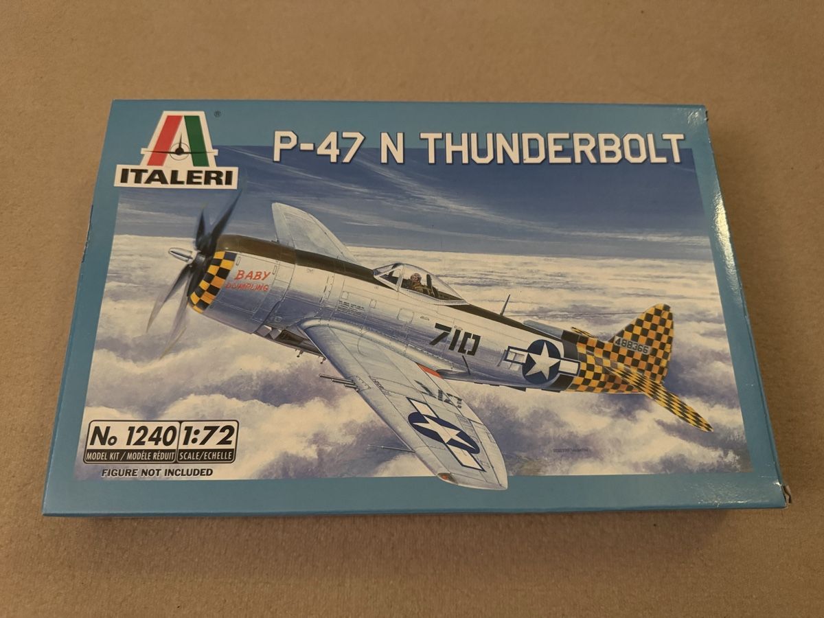 Italeri Kits de montage: Italery p47 Thunderbolt bausatz – Neuf (Voir description) à Sissach par D.Siech