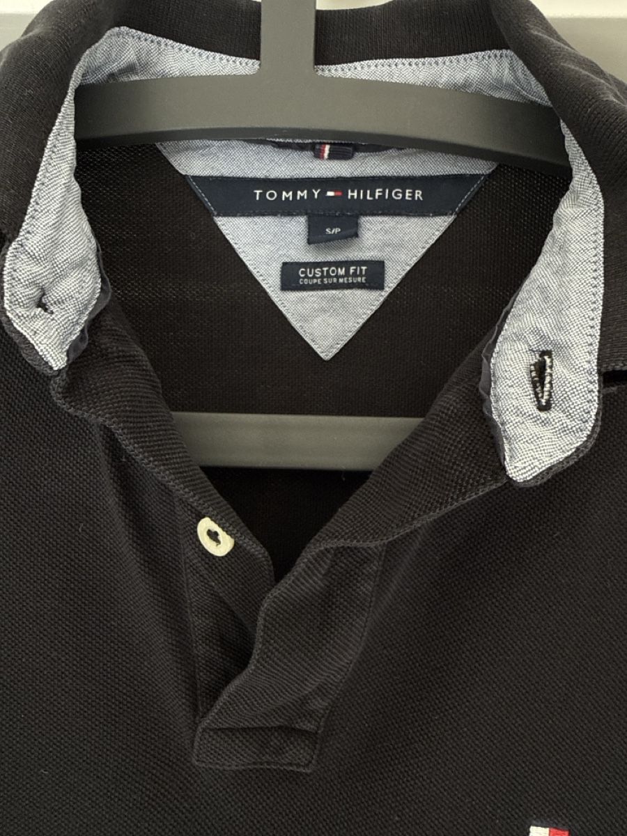 Tommy Hilfiger Magliette Polo: Tommy Hilfiger Polo Schwarz Gr. S – Usato da Ermatingen venduto da MoriceLeBlanc 2