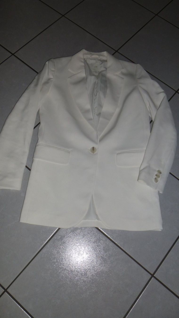 H&M Jacken: Damen-Blazer crème-weiss / 34 / H&M – Gebraucht aus Triengen von misterpicknicker