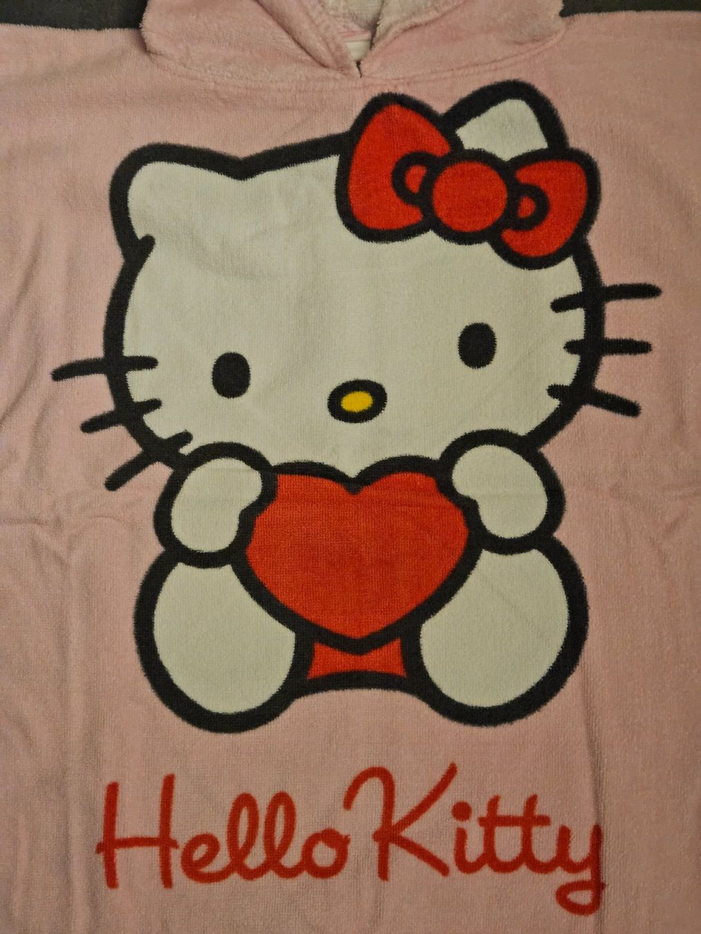 Bademäntel: Hello Kitty Mädchen Bade-Poncho - Bademantel - pink – Gebraucht aus Niederbipp von FeenWERK 1