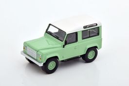 Land Rover Defender 90 1990-2016 hellgrün / weiss       1:43