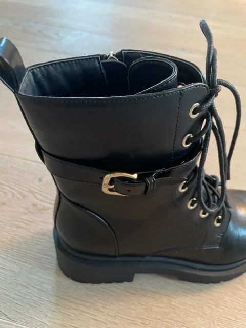 Scarpe da donna: Schwarze Stifeletten Gr. 38, neu – Nuovo (secondo la descrizione) da Zürich venduto da Carmen06 3