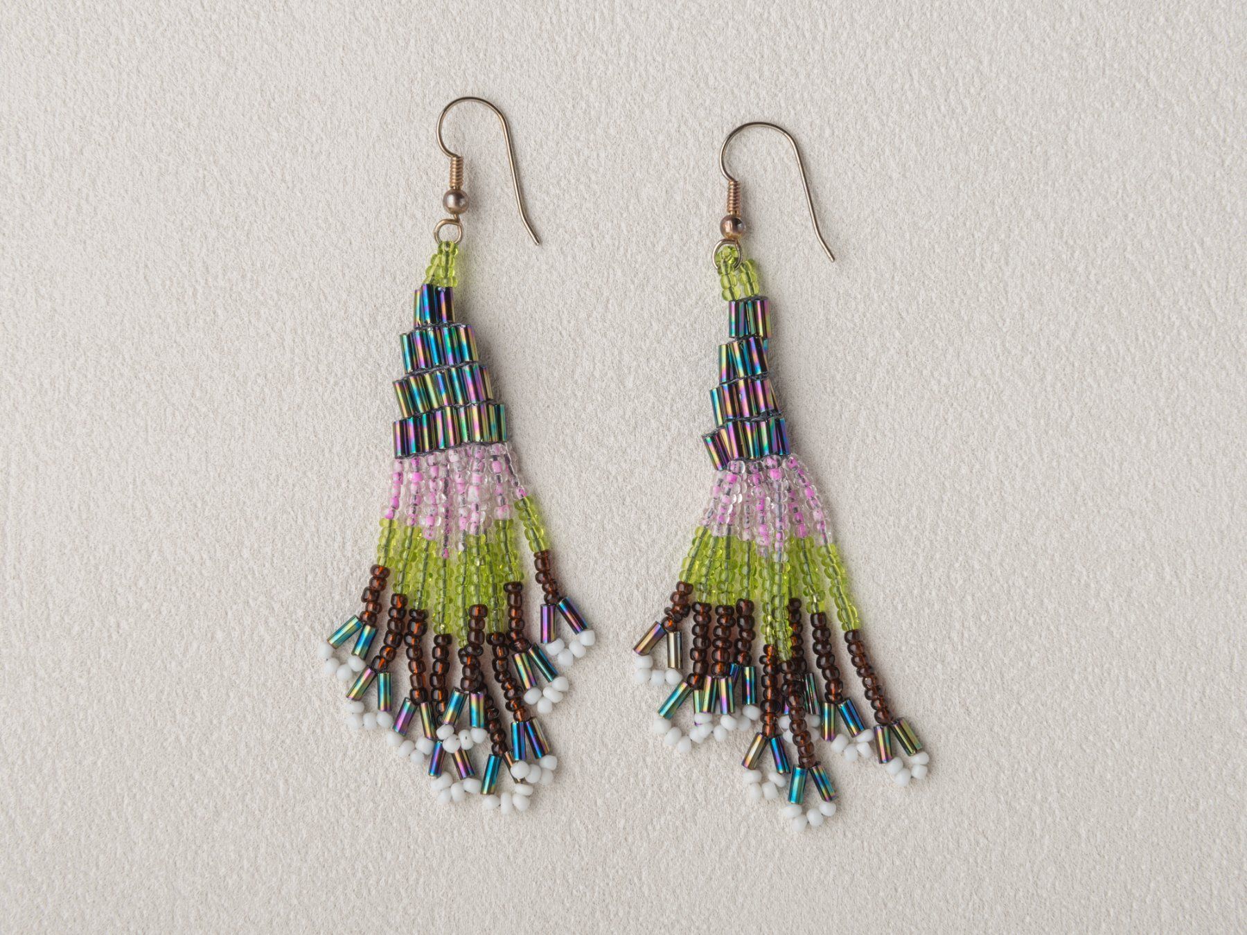 Orecchini pendenti & Orecchini a lobo: Bunte Ohrringe mit Fransen, Modeschmuck Boho Style – Usato da Ziefen venduto da sin_2chk