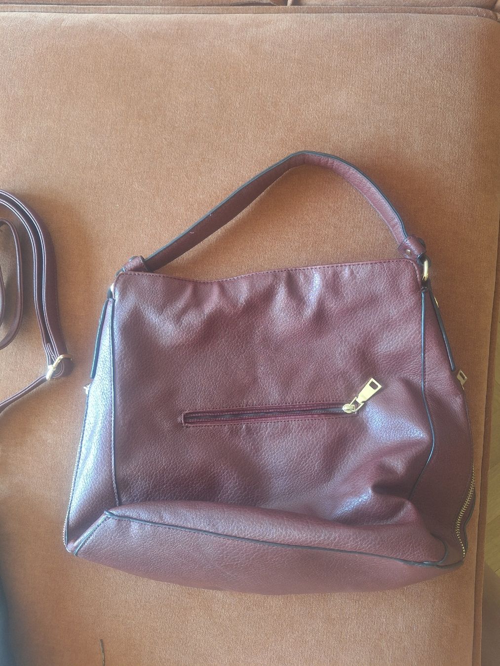 Taschen: Vegane Handtasche Realer bordeauxrot – Gebraucht aus Bern von Myrtha3 1