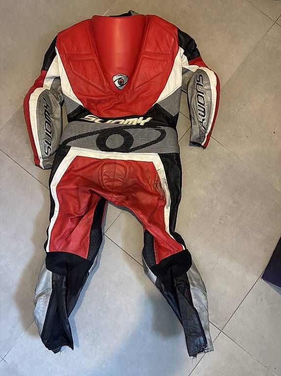 Completi, tute sportive e funzionali: Tuta moto suomy – Usato da Gravesano venduto da jonnykart 1