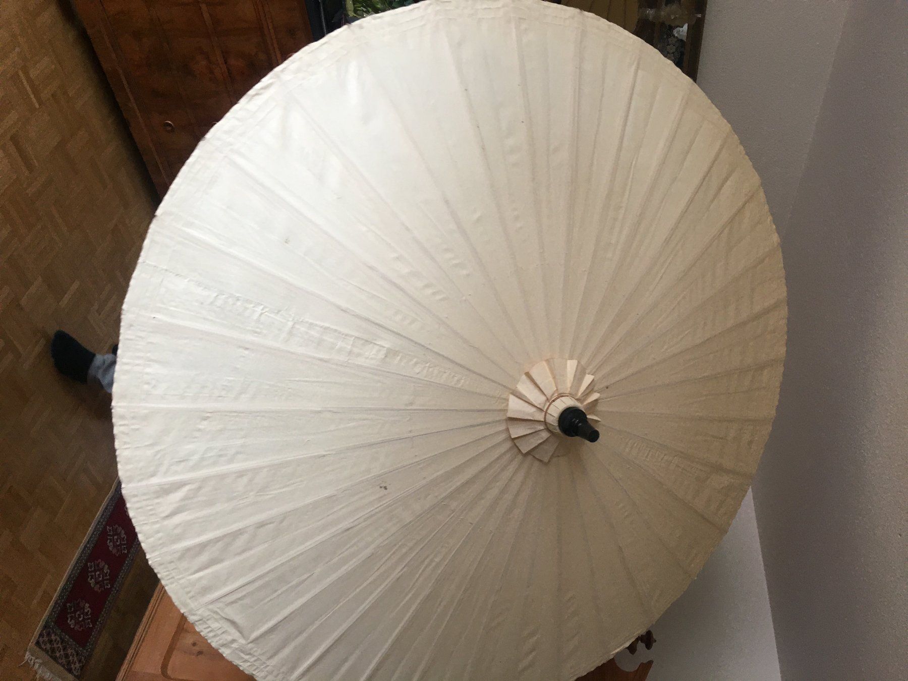 Sonnenschirme: Grosser Sonnenschirm aus papier – Gebraucht aus Zürich von tin_l2gz