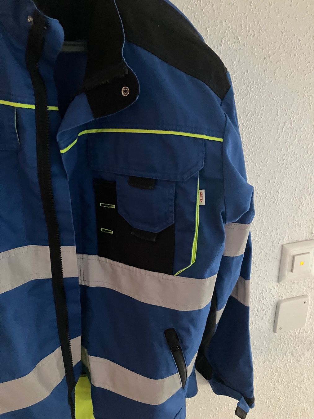 Kleiderpakete: Arbeitskleidung / Jacke und Latzhose – Gebraucht aus Bettwiesen von Zustand57 4