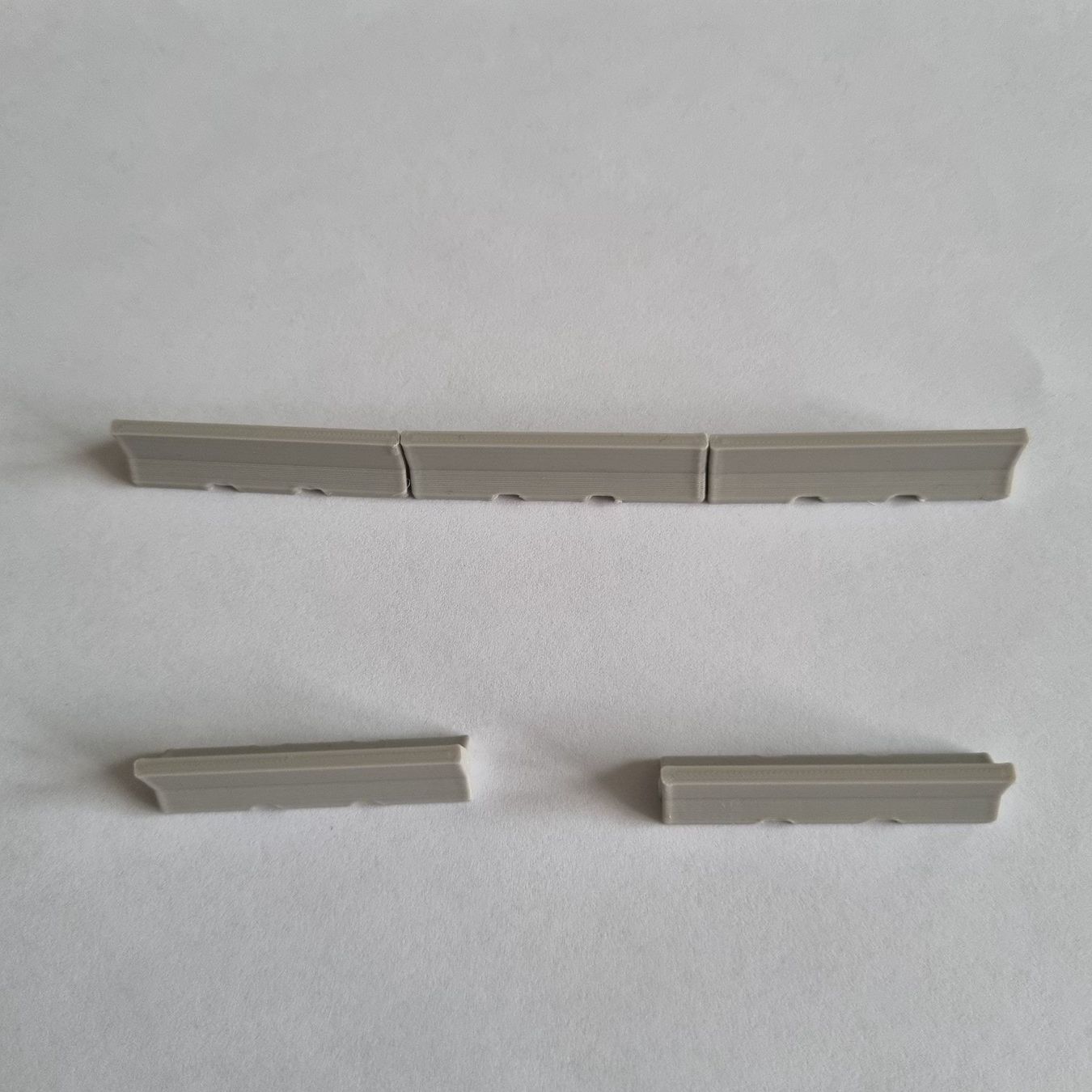 Modellini di ferrovie: Betonleitplanke Ho Set 1 – Nuovo (secondo la descrizione) da Büren zum Hof venduto da tigerkatze28