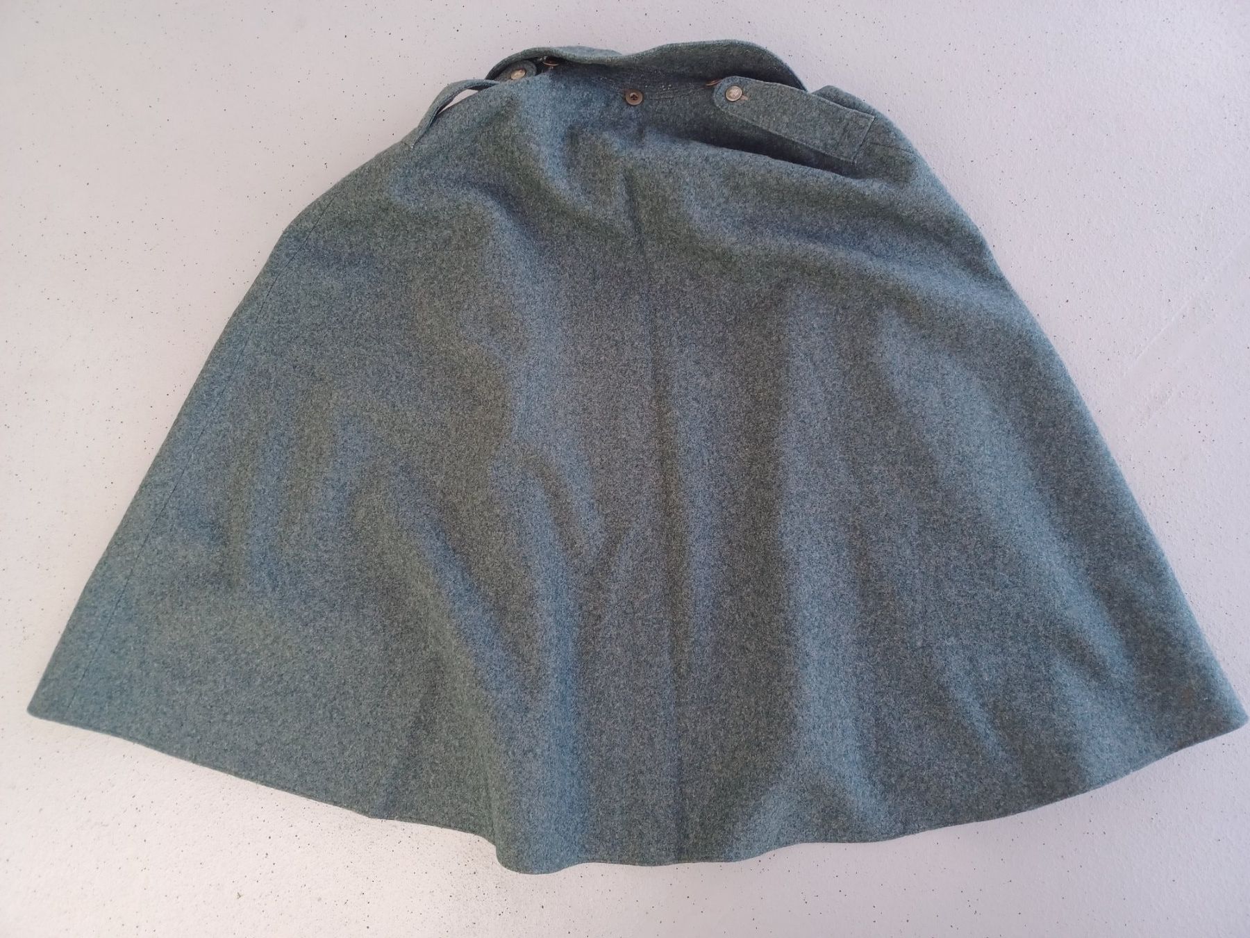 Armée suisse Uniformes: 1 Pellerine Radfahrer, Velofahrer, feldgrau – D'occasion à Horw par Mikesch108 1