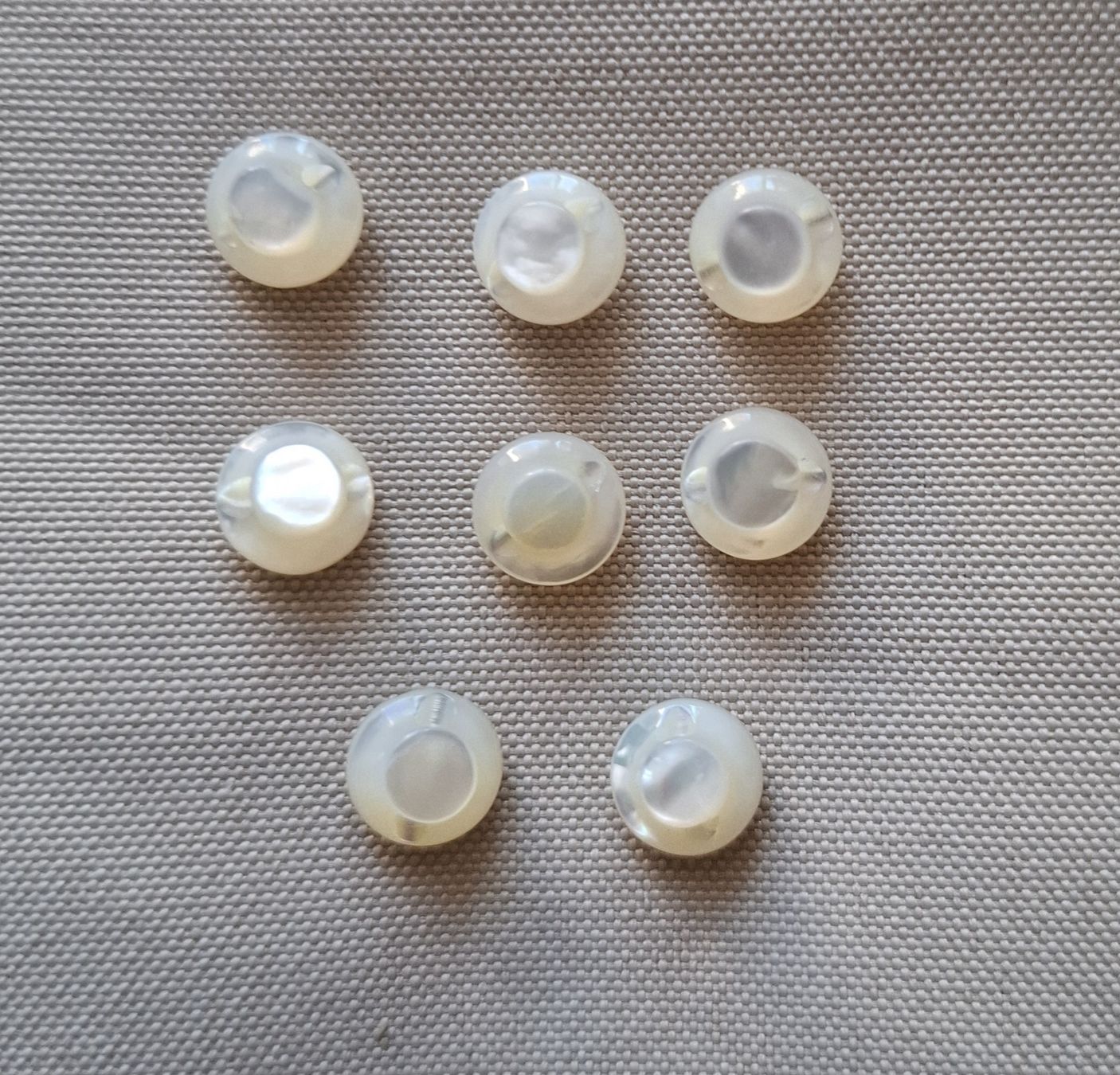 Boutons: 8 Glasknöpfe, 8 mm. – D'occasion à Dietikon par Hirschkopf 5