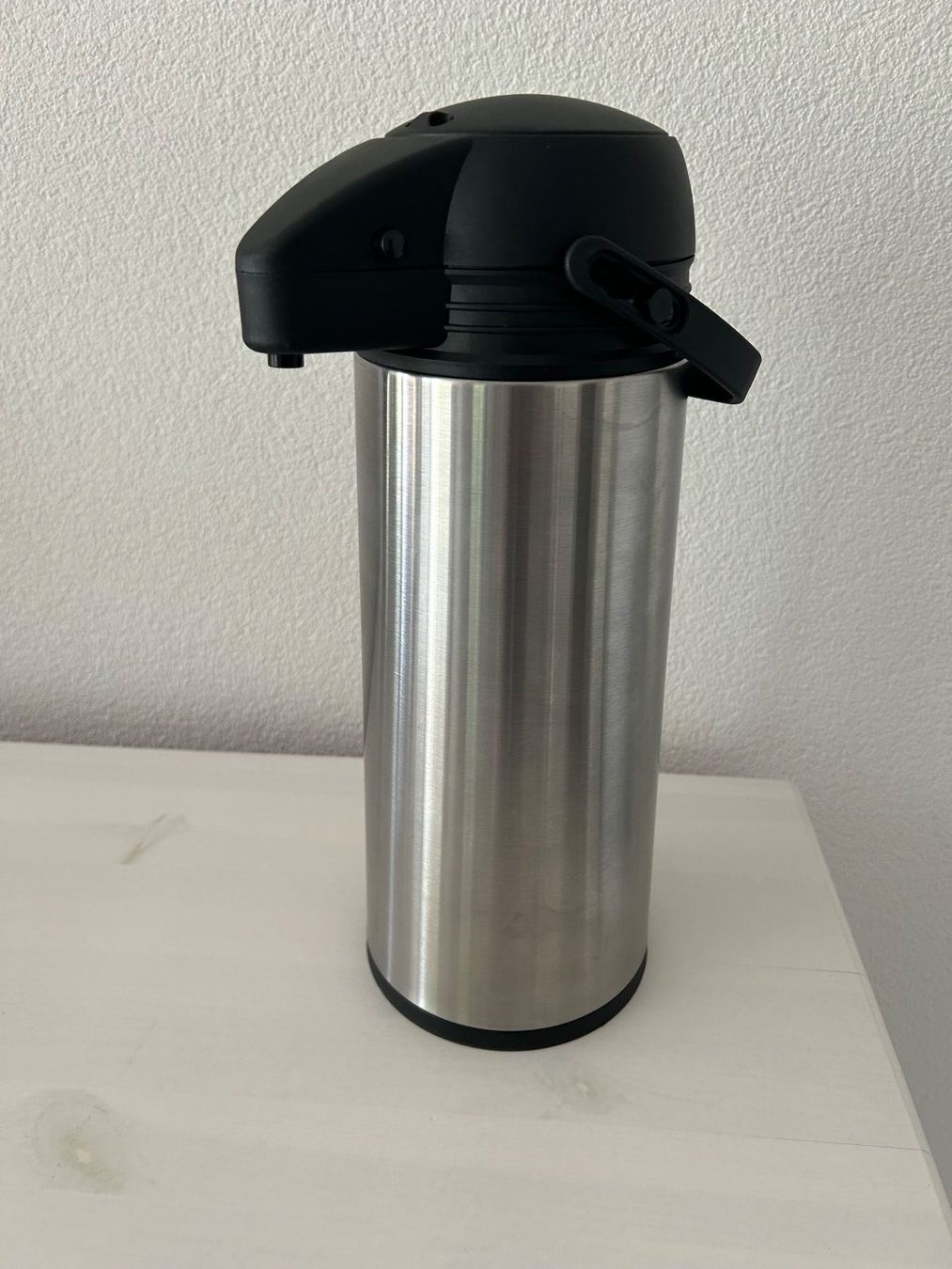 Appareils de cuisine: Edelstahl-Pump Isolierkanne – D'occasion à Wängi par Argon180 2