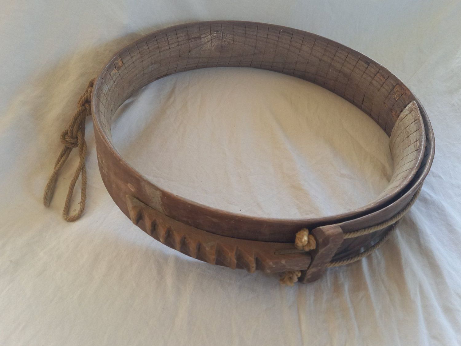 Tutte le decorazioni: Cercle à fromage en bois, 1870 – Usato da Rossens FR venduto da Souris1