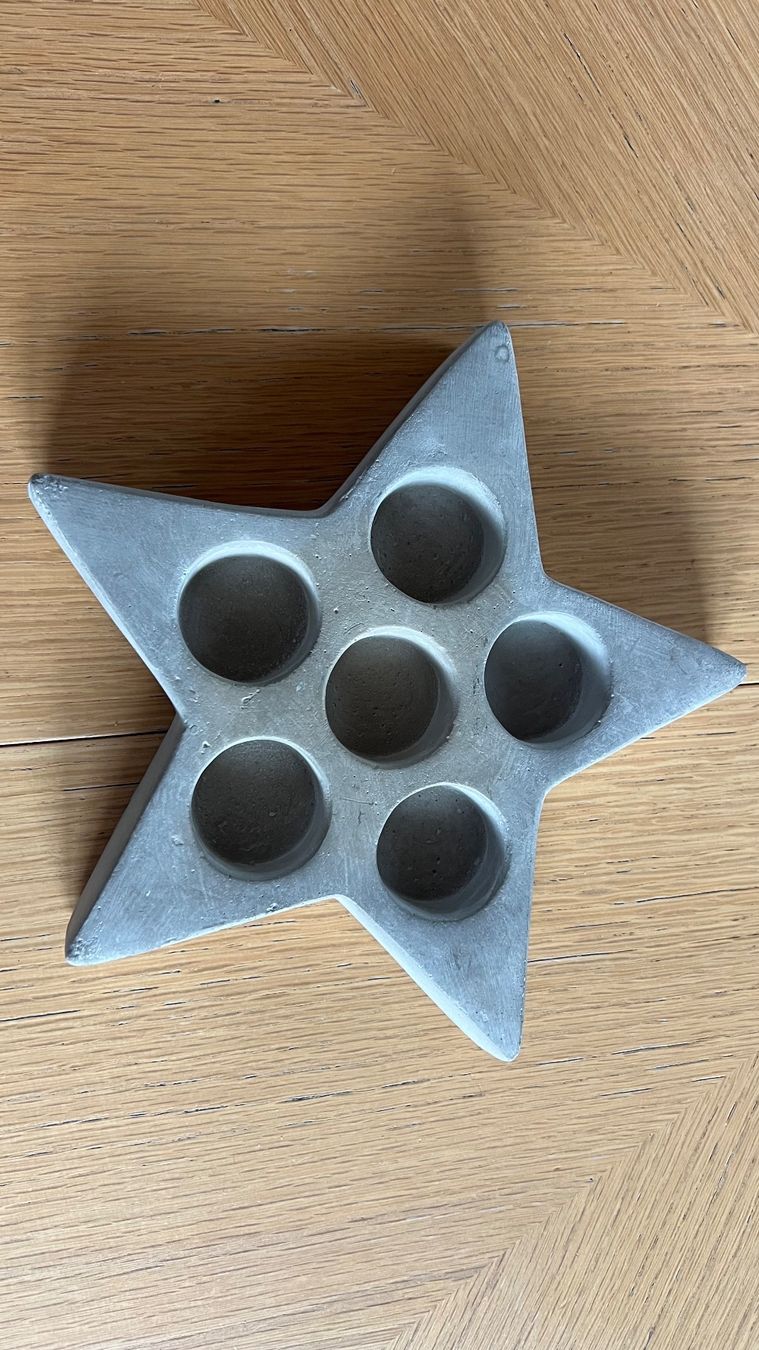 Portacandele: 6er Teelichter Stern Beton – Usato da Schübelbach venduto da Dolly990_2
