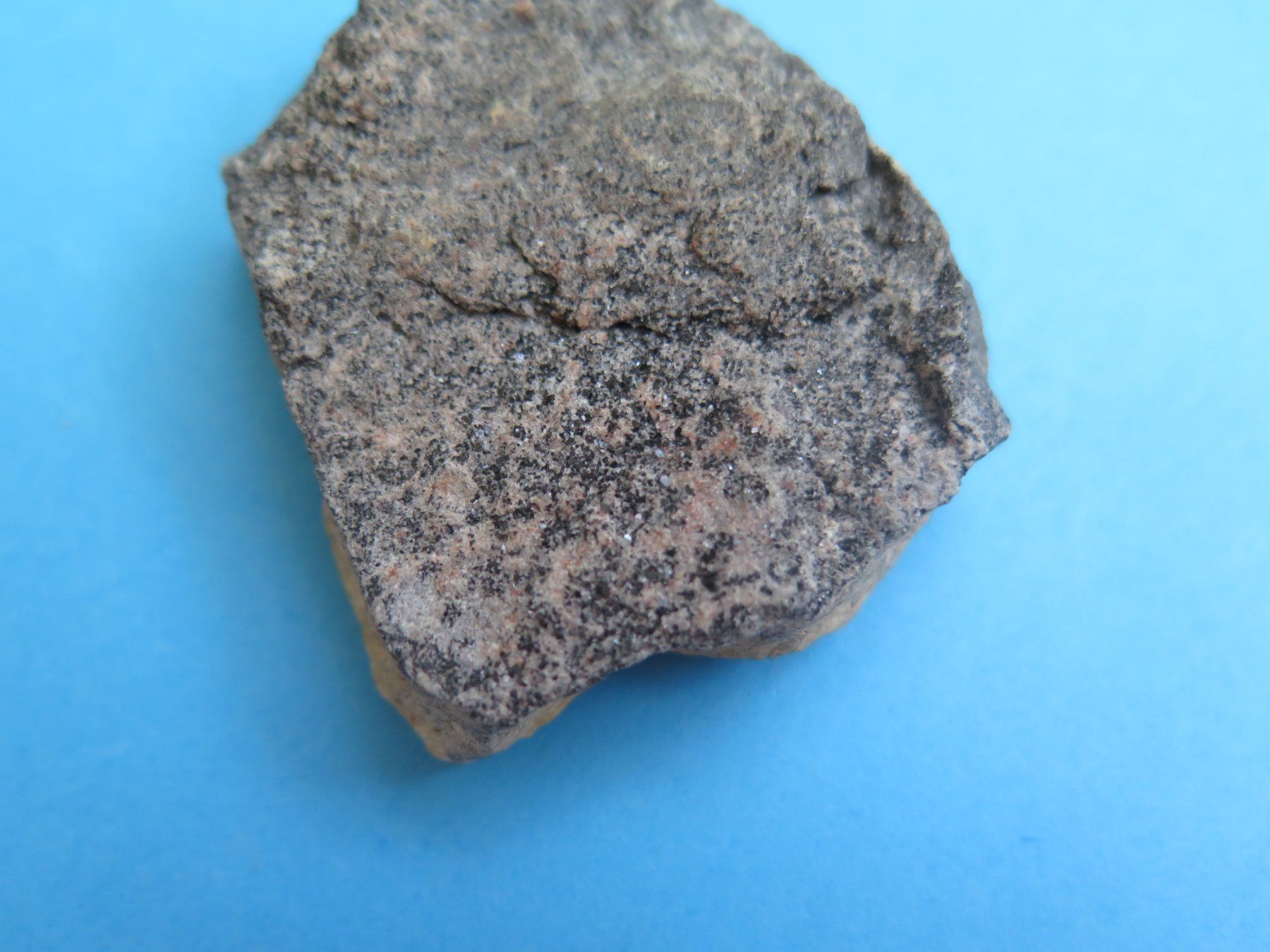 Minéraux & Lithothérapie: Chabasit mit Biotit Stufe – D'occasion à Schaffhausen par Yamakana51L8736OQ8 4