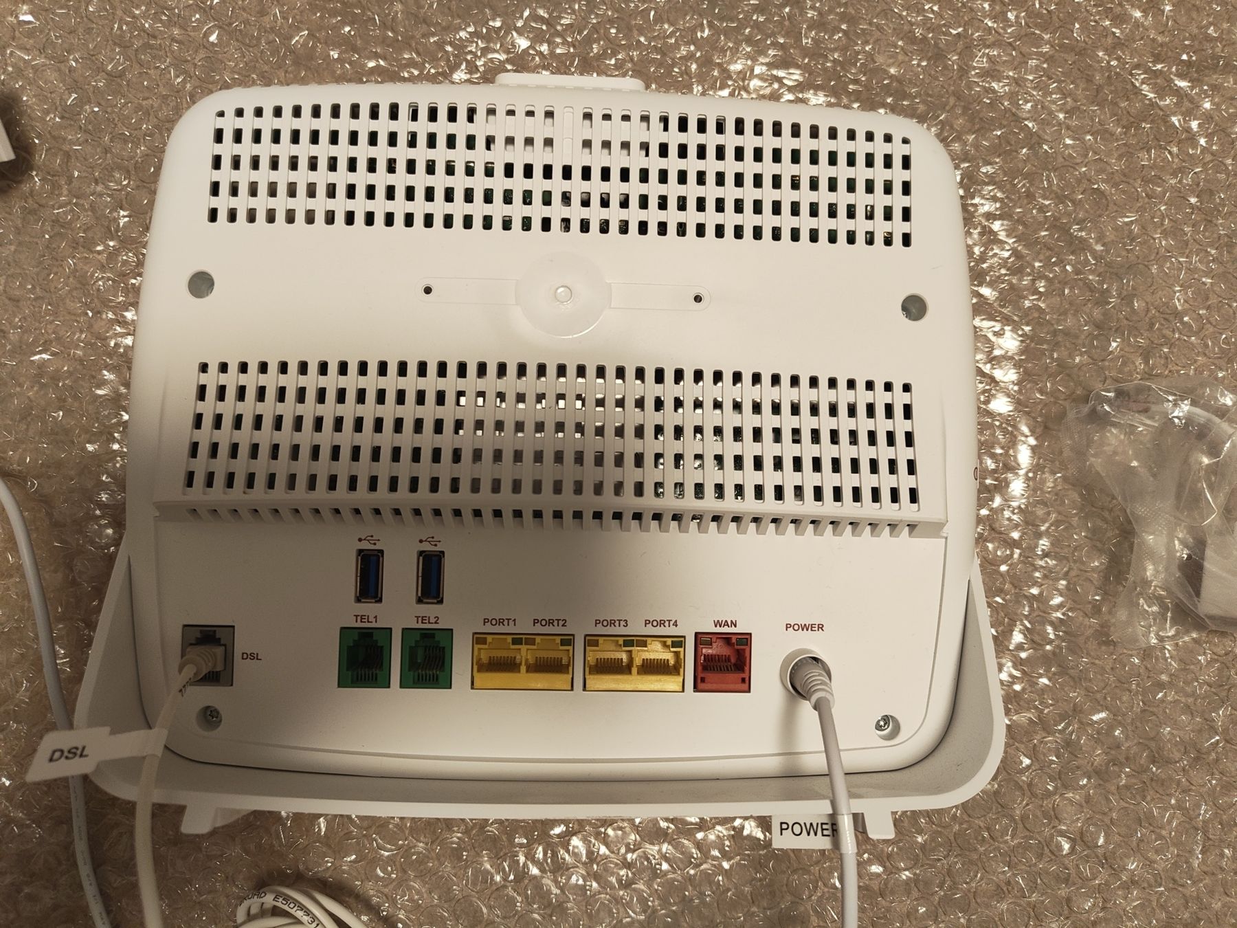 Sunrise Modem & Router: Sunrise Internet Box WLAN Router super Zustand – Usato da Schaffhausen venduto da _ALEJNA_ 1
