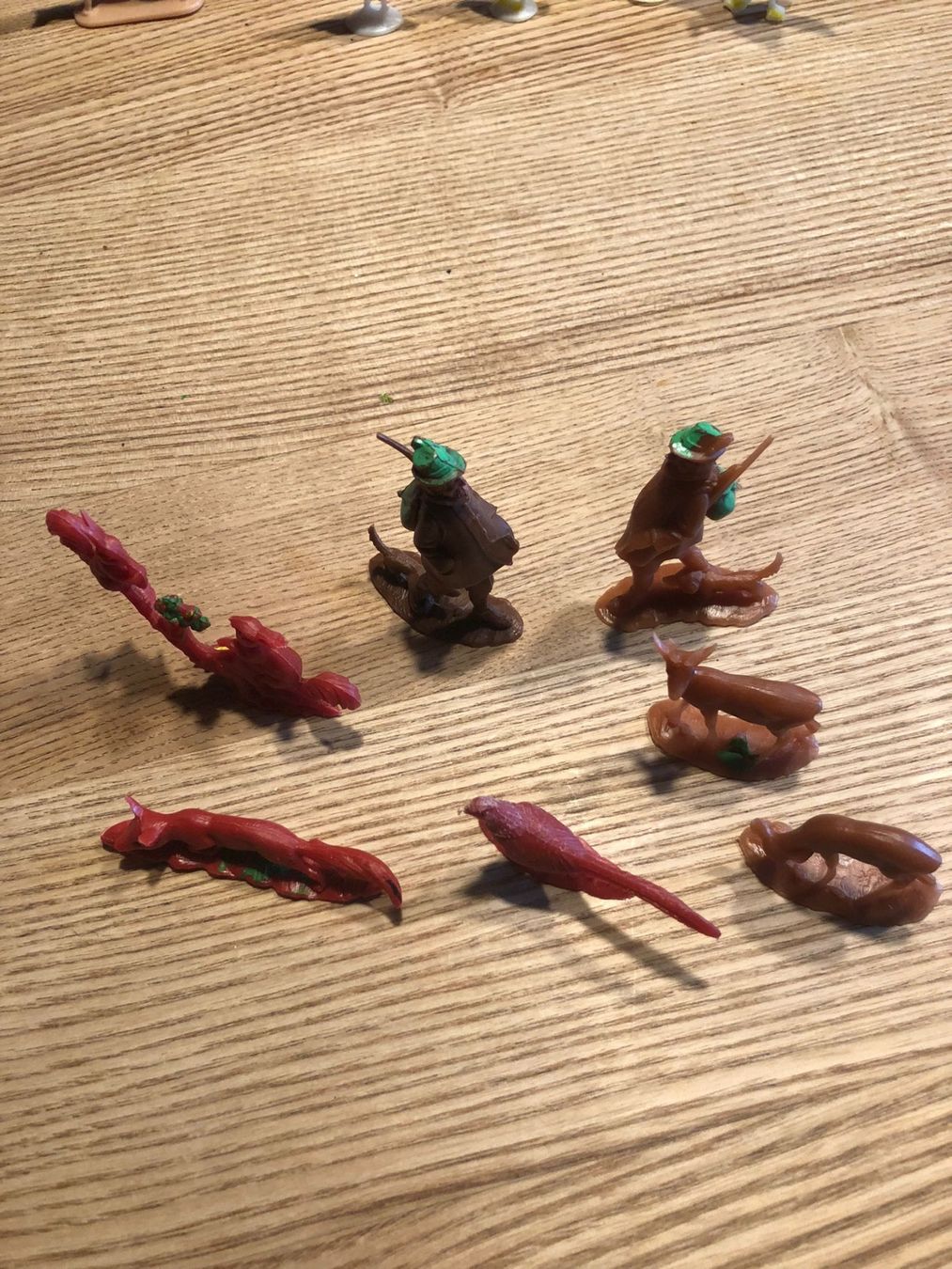 Statuette: 52 antike Kunststofffiguren – Usato da Röschenz venduto da Tashroal 4