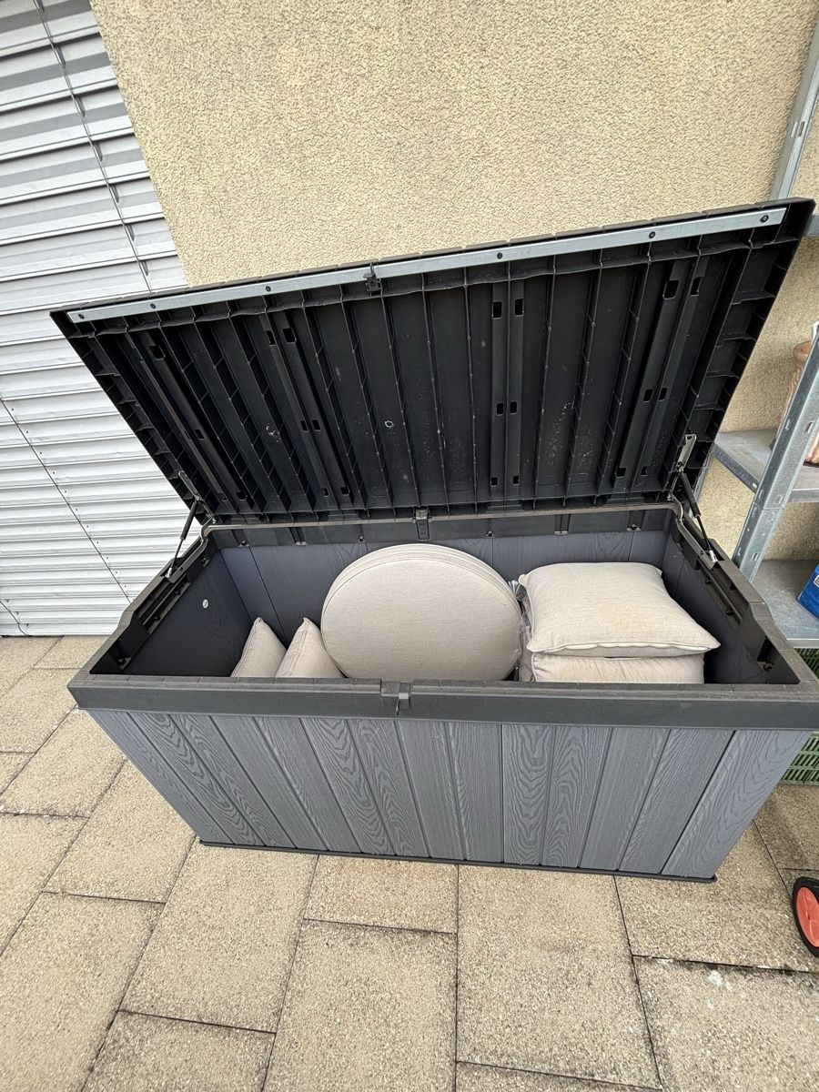 Keter Coffres de rangement: Kissenbox – D'occasion à Rümlang par myBMW