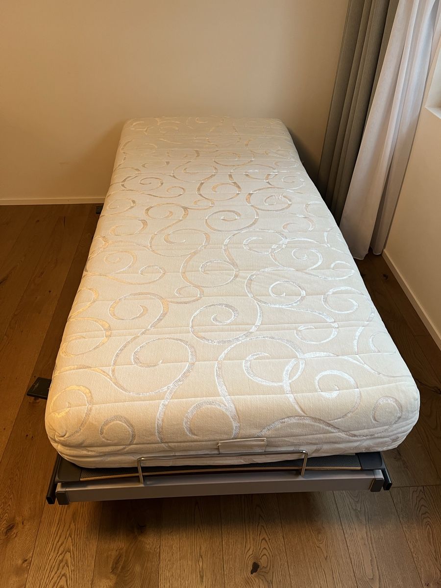Swissflex Lits: Doppelbett – D'occasion à Wädenswil par ursweiss75 7