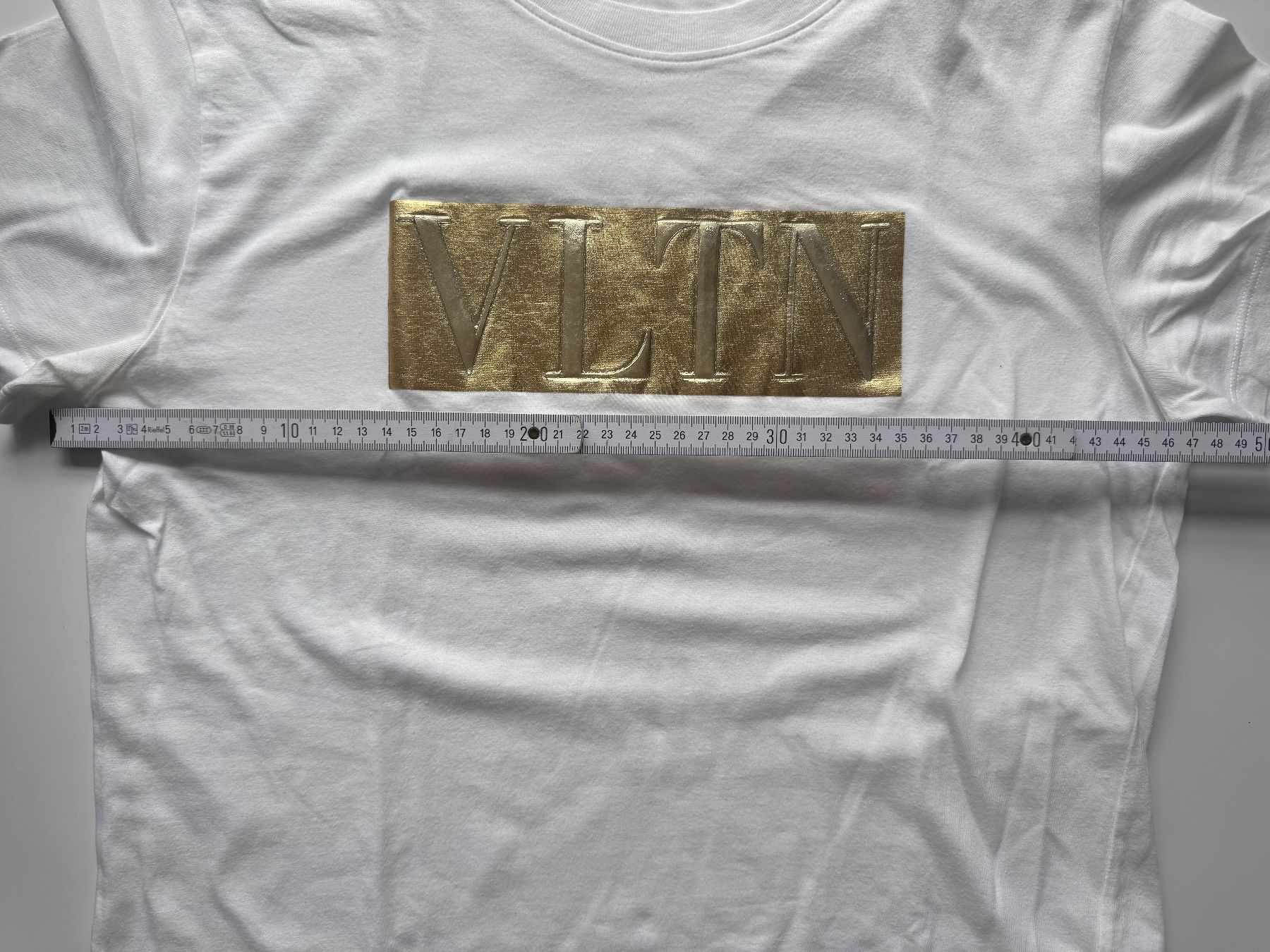 Valentino T-shirt: Valentino T-Shirt – Usato da Rotkreuz venduto da Mini_mela33 6