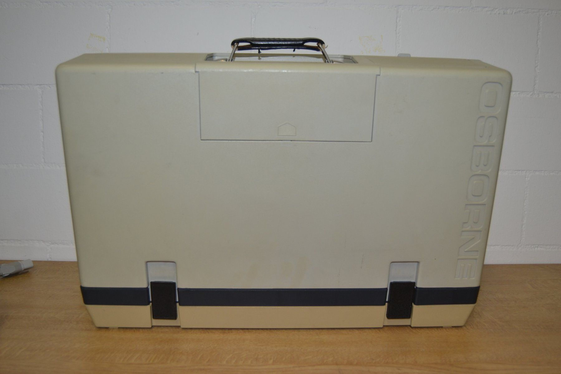 PC: Osborne 1 Portable Microcomputer – Usato da Wil SG venduto da fanofrio 5