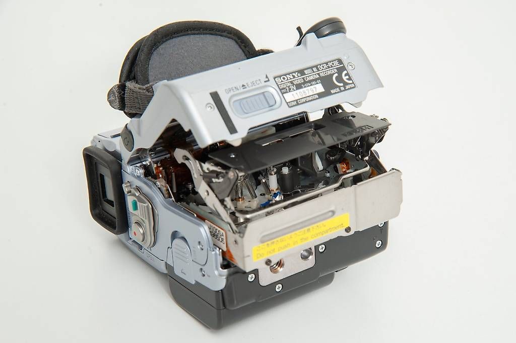 Sony Camcorder: Sony Handycam DCR-PC8E MiniDV – Gebraucht aus Lausanne von Phlox02 5
