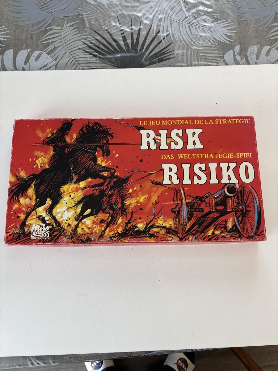 Jeux: RISK Vintage Complet Miro FR/DE 1976 – D'occasion à Genève par sho_67qj