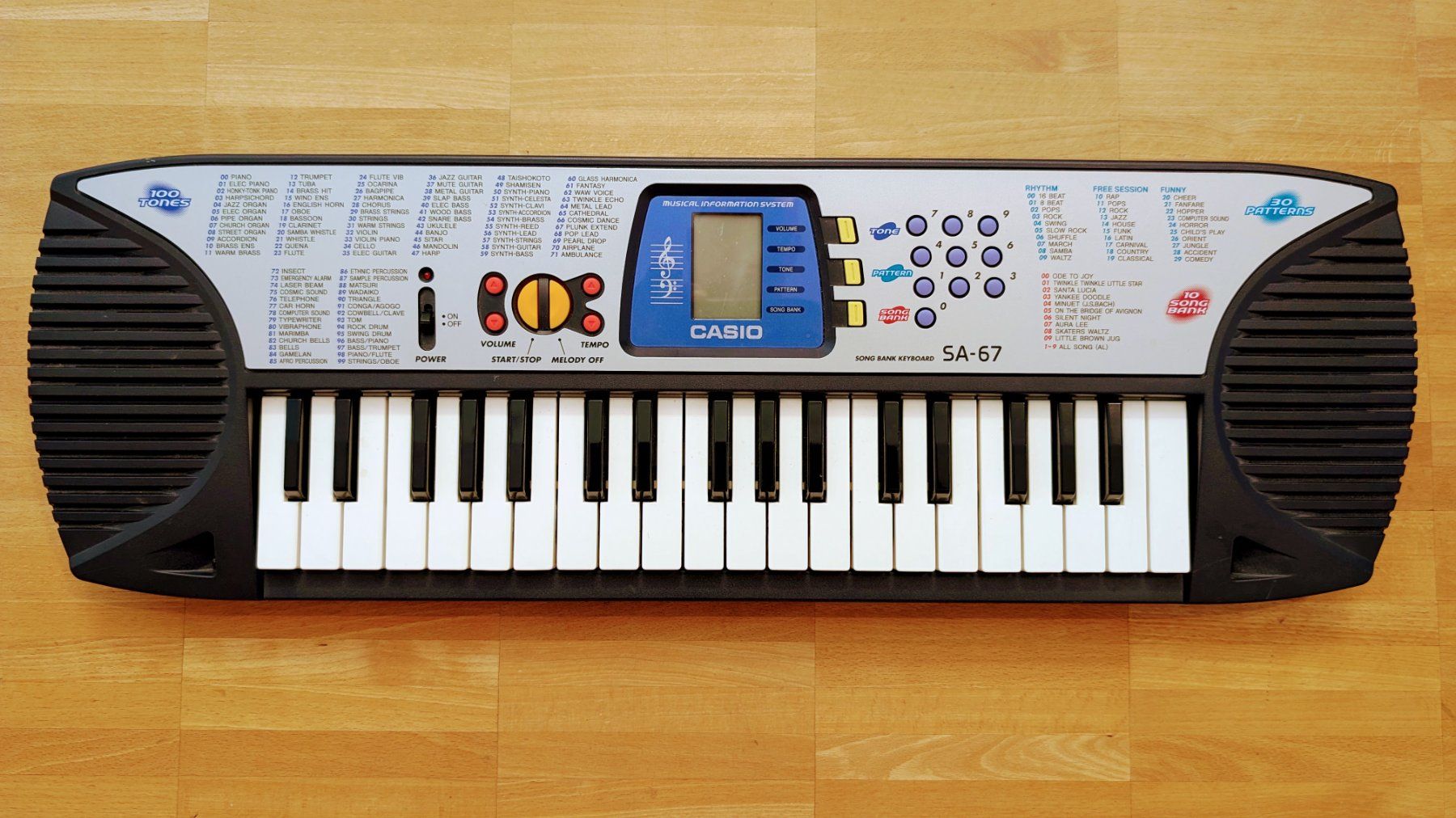 Casio Strumenti musicali: Kinder-Keyboard von Casio mit Rhythmus-Computer ab Fr. 1.- – Usato da Adliswil venduto da Ray3