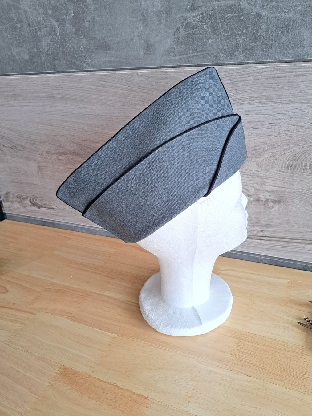 Schweizer Armee Uniformi: Militärmütze Schweizer Armee 56 – Usato da Birsfelden venduto da oleros 1